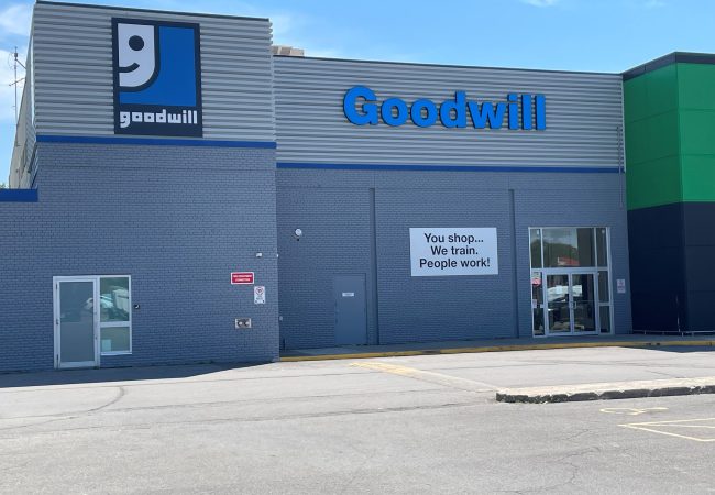 McLeod Road, Niagara Falls